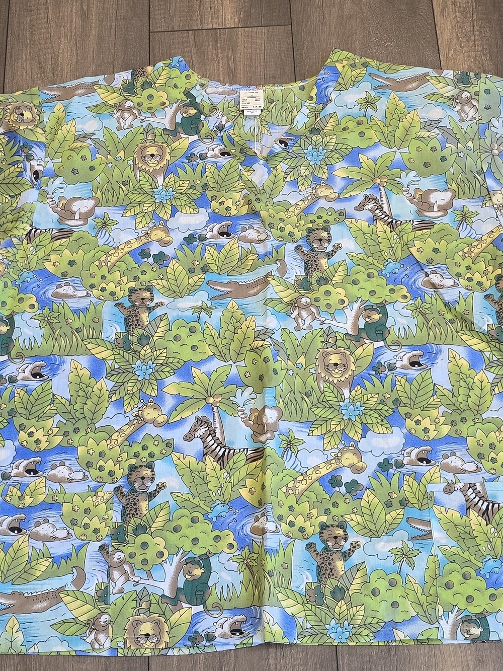 Children's Safari Print Scrub Top - Green/Blue